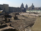 La catedral al fondo