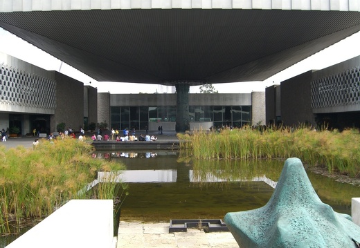Jardines centrales (2926 visitas) Jardines centrales del Museo Nacional de Antropología Jardines centrales