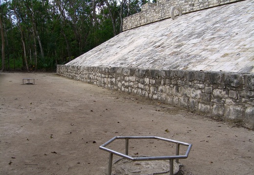 Otro juego de la pelota (2503 visitas) Otro juego de la pelota Otro juego de la pelota