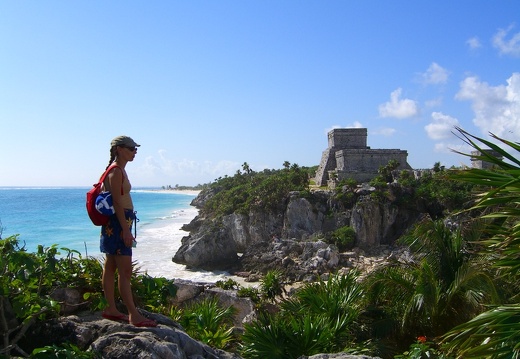 El Castillo (2637 visitas) El Castillo, que destaca sobre toda la antigua ciudad de Tulum El Castillo