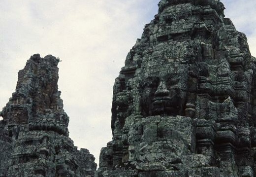 Caras (1846 visitas) Detalles de las caras de Avalokiteshvara Caras