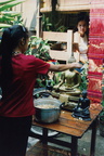 Ofrenda en el Songkram Festival