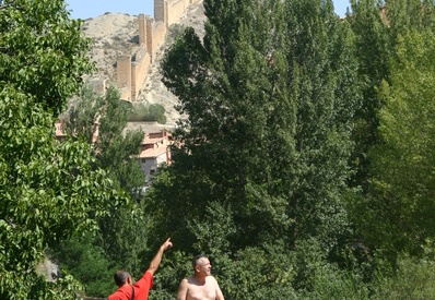 Murallas desde el paseo fluvial (2841 visitas) Murallas desde el paseo fluvial Murallas de Albarracín desde el paseo fluvial Murallas desde el paseo fluvial