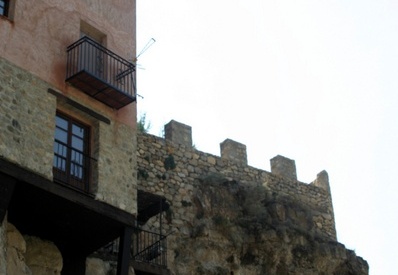 Casa colgada y muralla (1739 visitas) Casa colgada y muralla Casa colgada y muralla