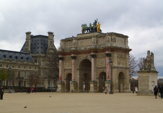 El “otro” arco de triunfo (2333 visitas) El “otro” arco de triunfo, en el Louvre El “otro” arco de triunfo