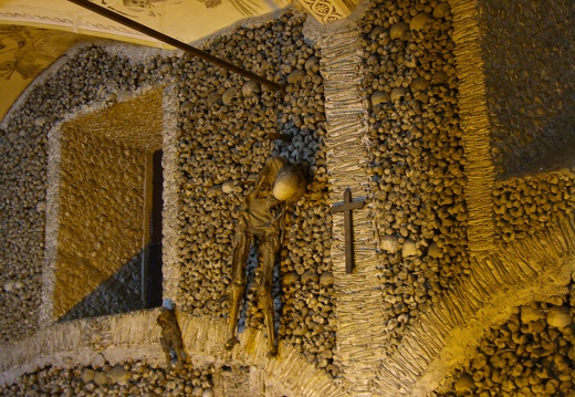 Capela dos Ossos (3979 visitas) Capilla de los Huesos Capela dos Ossos