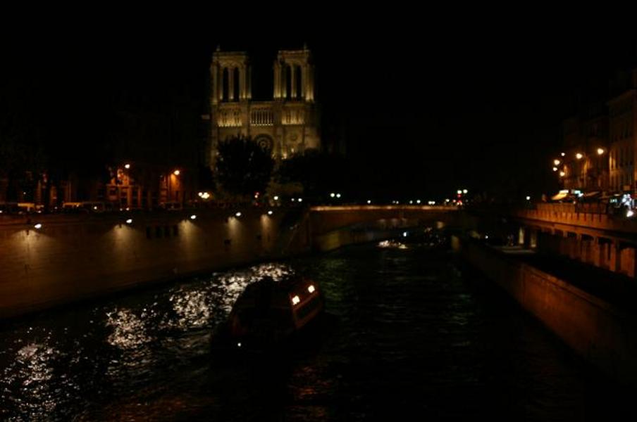Notre Dame, de noche
